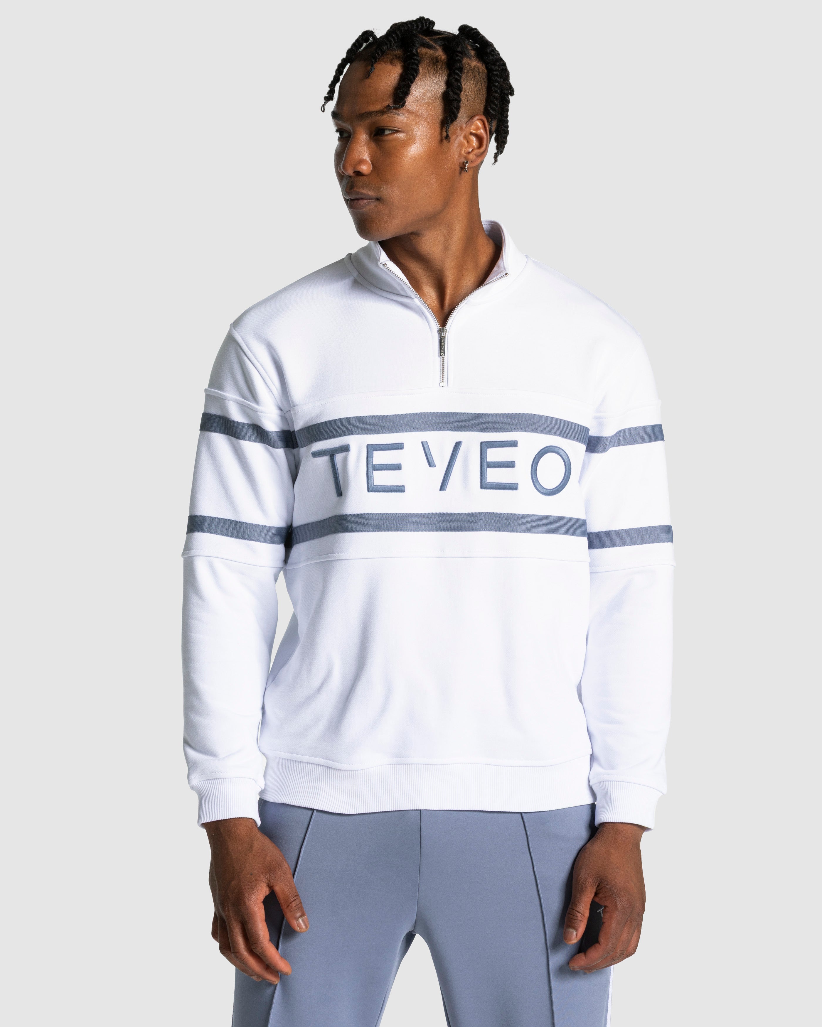 Club Half Zip Sweater „Weiß – Stahlblau“