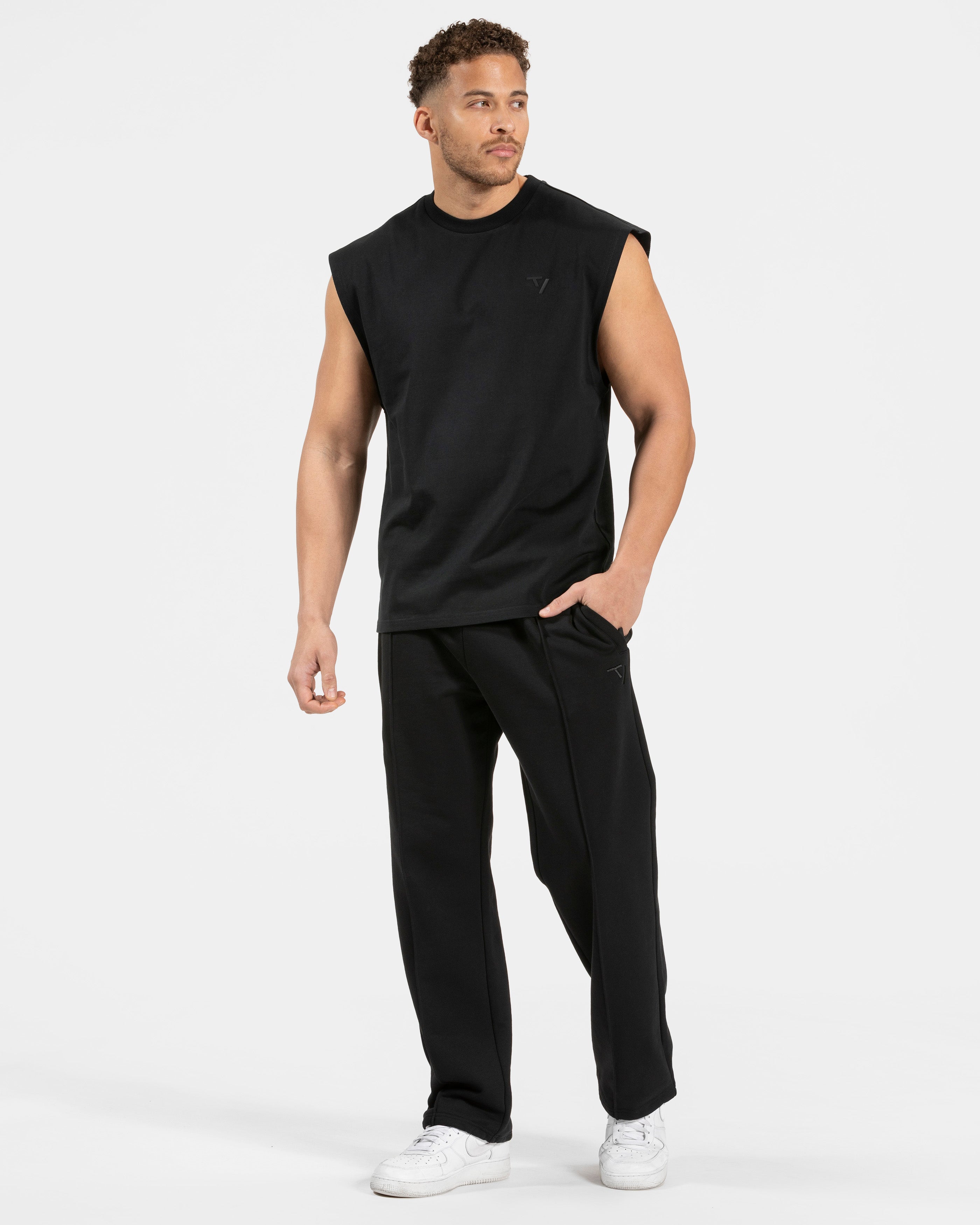 Contrastline Straight Leg Jogger „Schwarz“