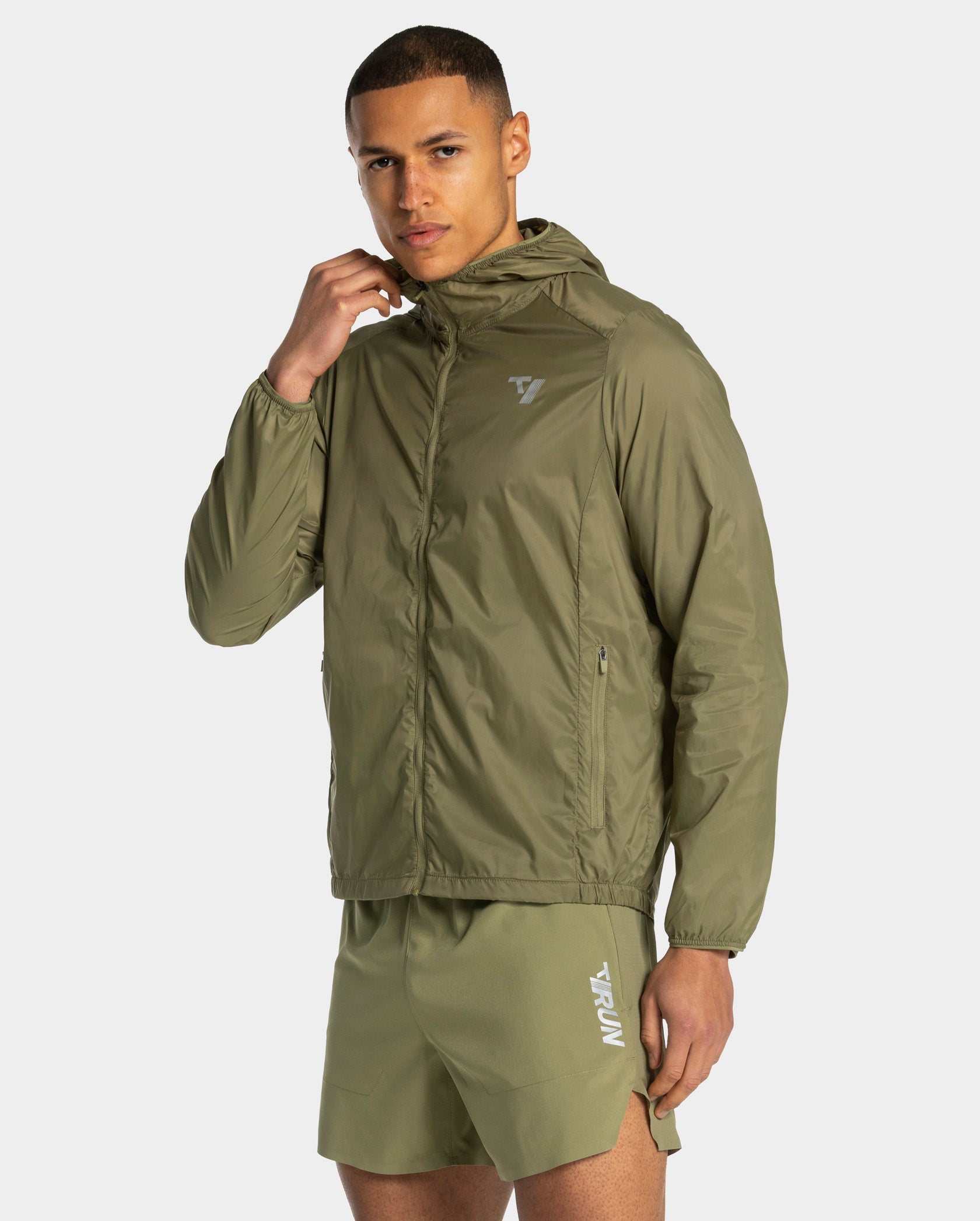 RUN Lightweight Zip Jacke „Olive“