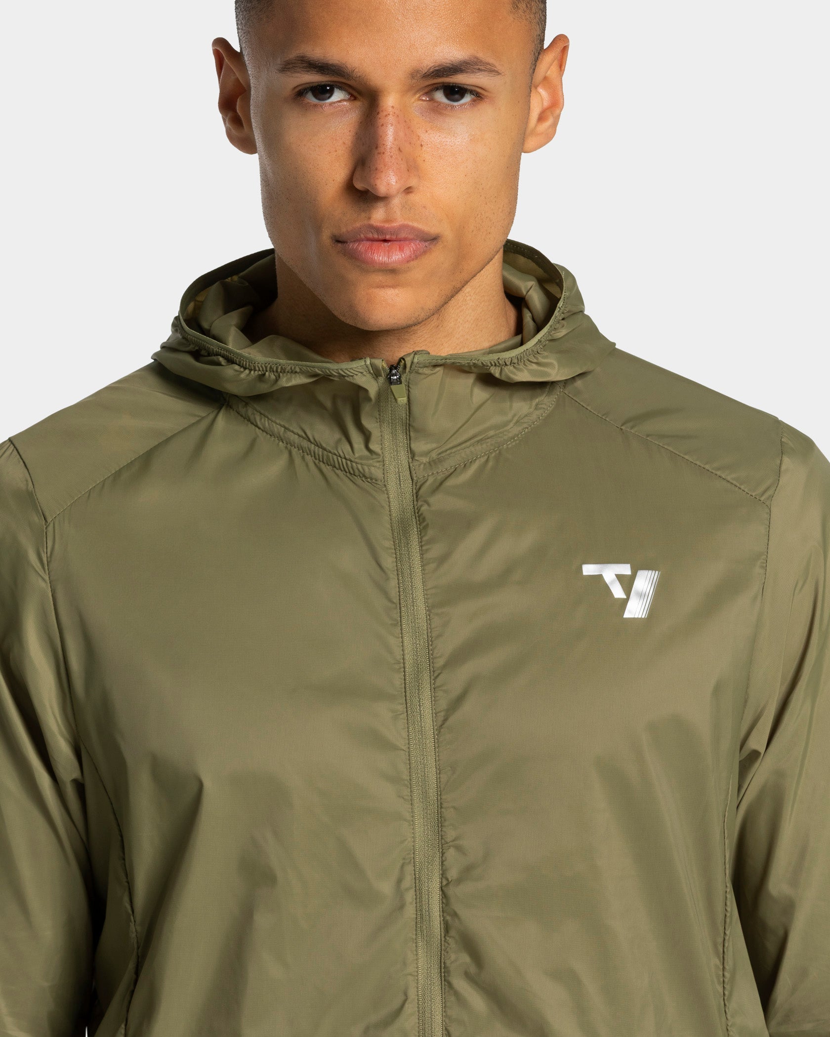 RUN Lightweight Zip Jacke „Olive“