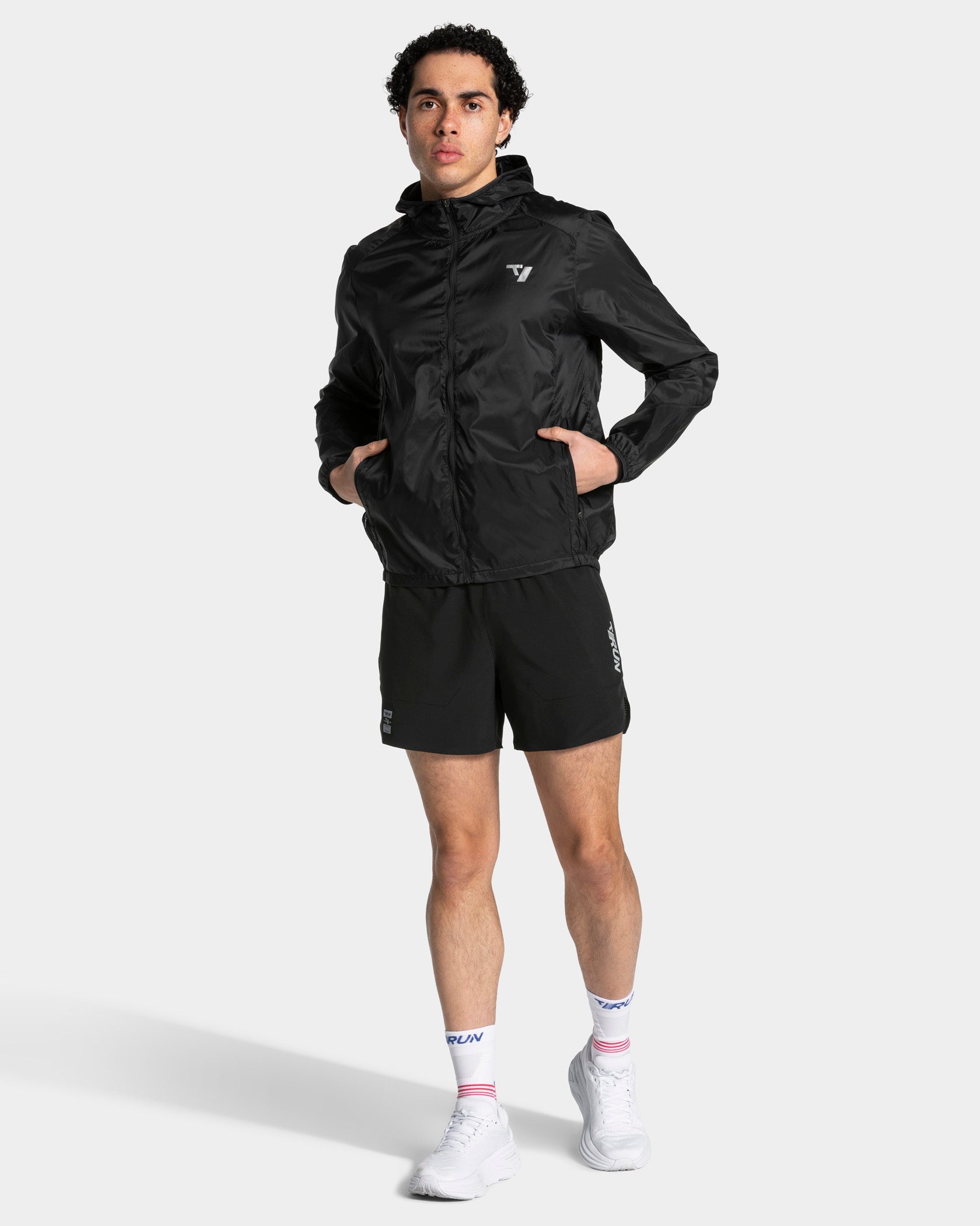RUN Leichte Zip-Jacke „Schwarz“