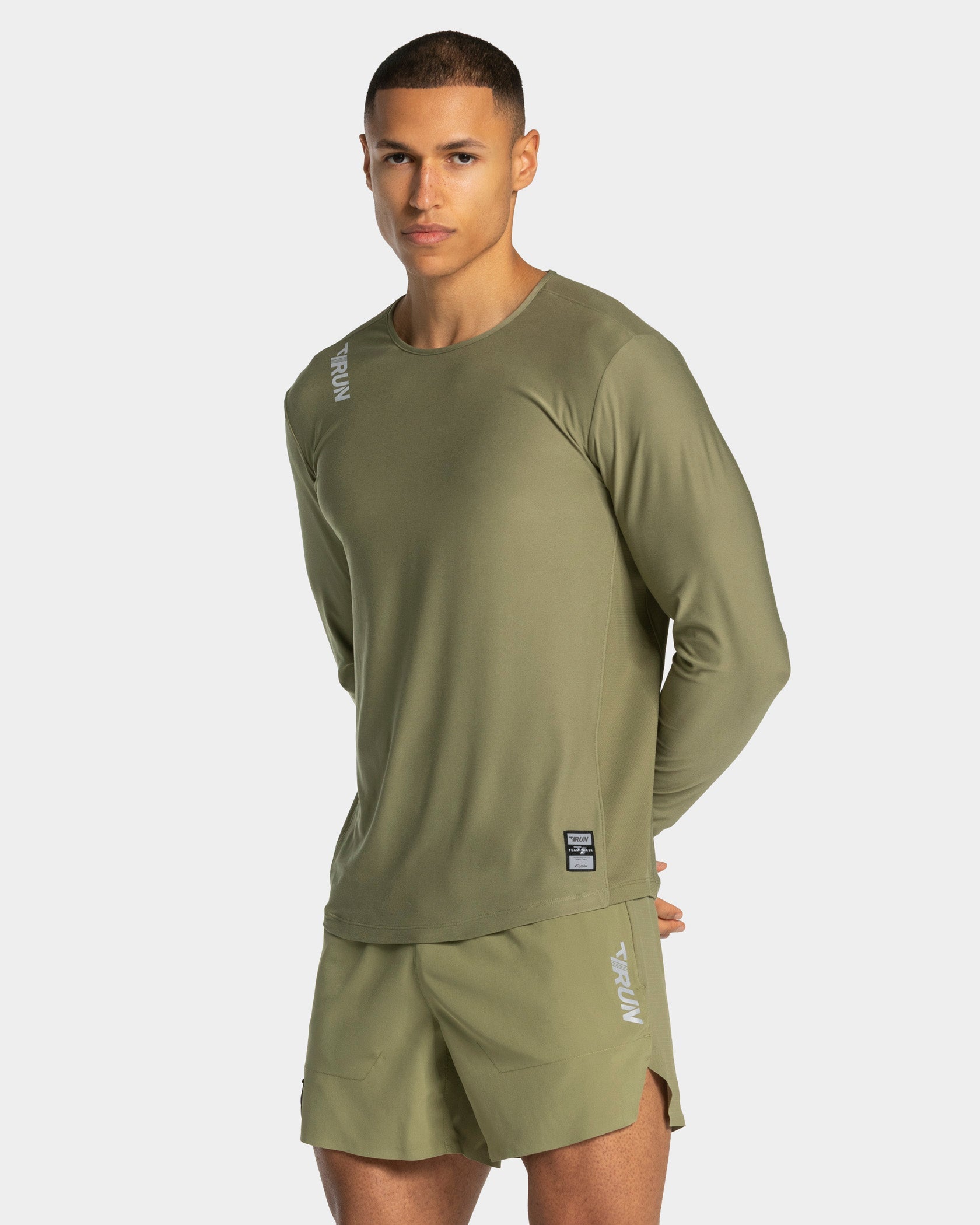 RUN Langarmshirt „Olive“