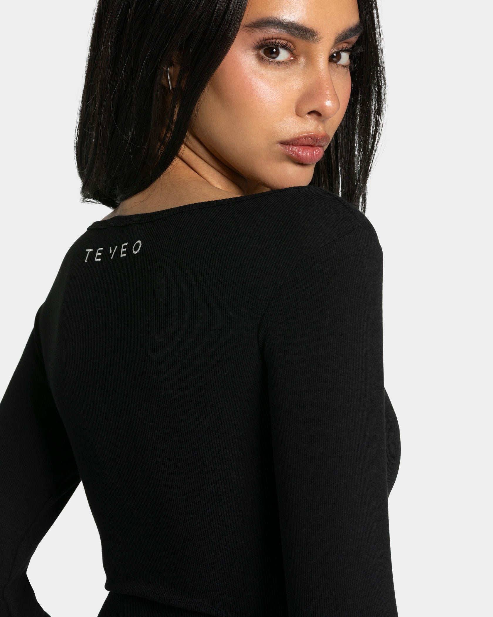 Geripptes Langarmshirt "Schwarz"