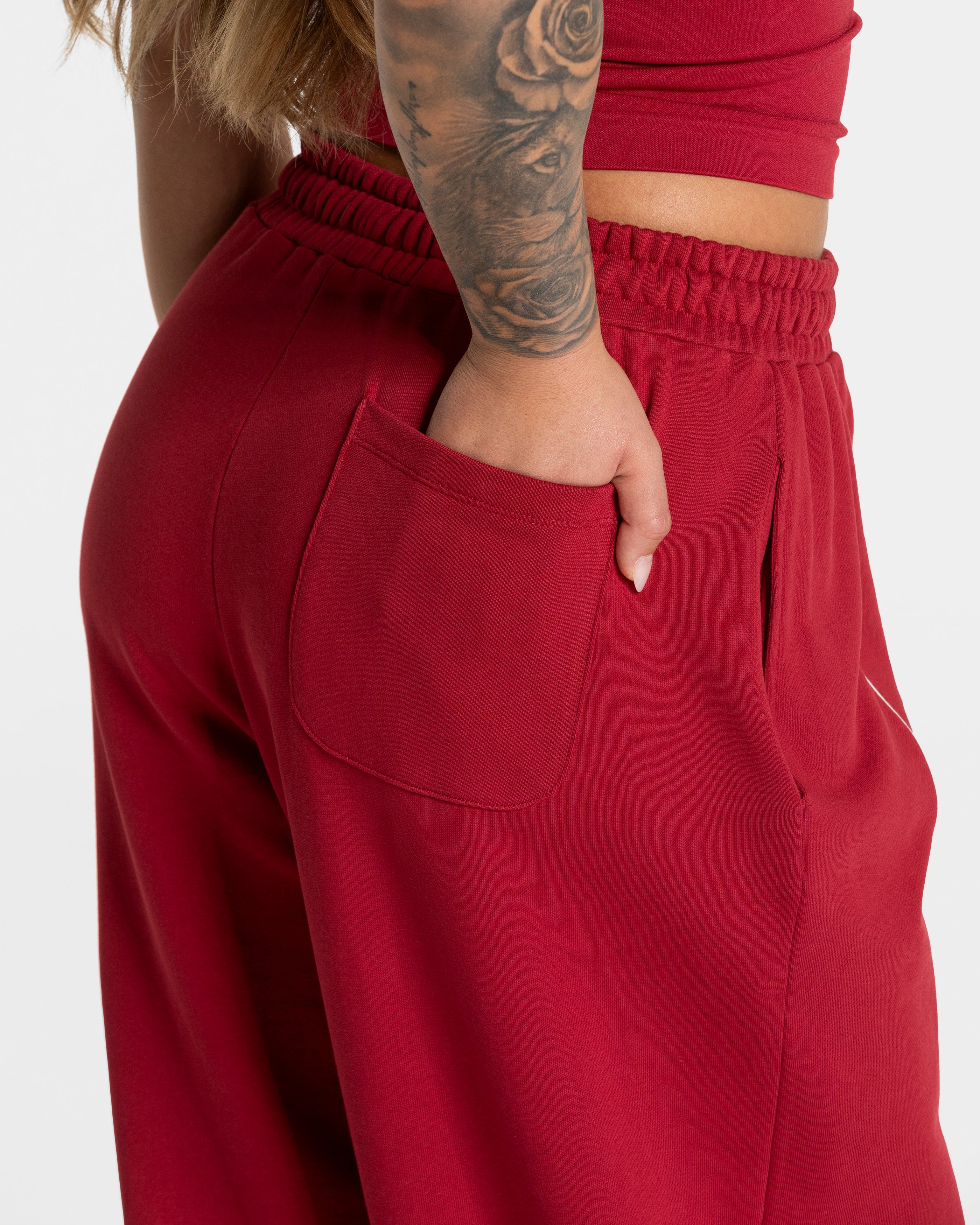 Contrastline Wide Leg Jogger „Cherry“